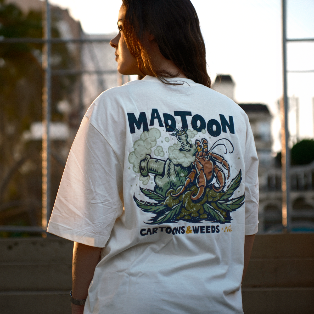 Conch Cartoons&Weeds Oversized Off-White